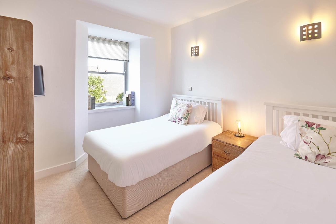 Host & Stay - Penthouse Pad Scarborough Bagian luar foto